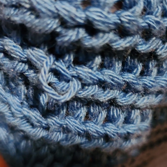 Maeve Vibrant Blue V-Neck Cropped Sweater - Picture 8 of 9